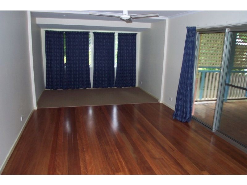 74 Summit Road, Pomona QLD 4568