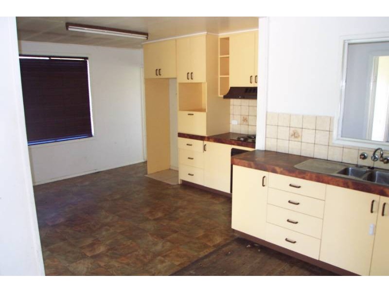 9 Hill Street, Pomona QLD 4568