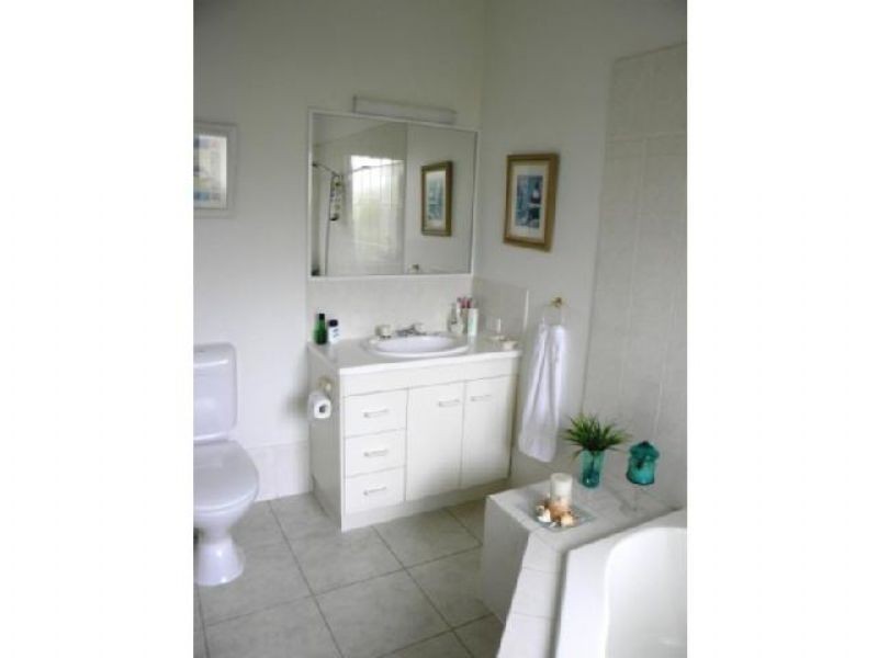 4 Ambulance Street, Pomona QLD 4568