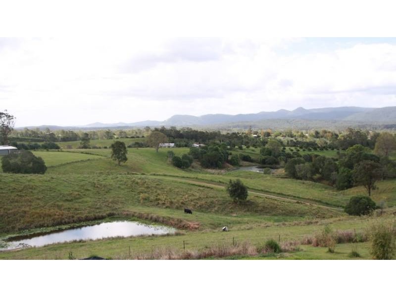 208 O’Rourkes, Traveston QLD 4570