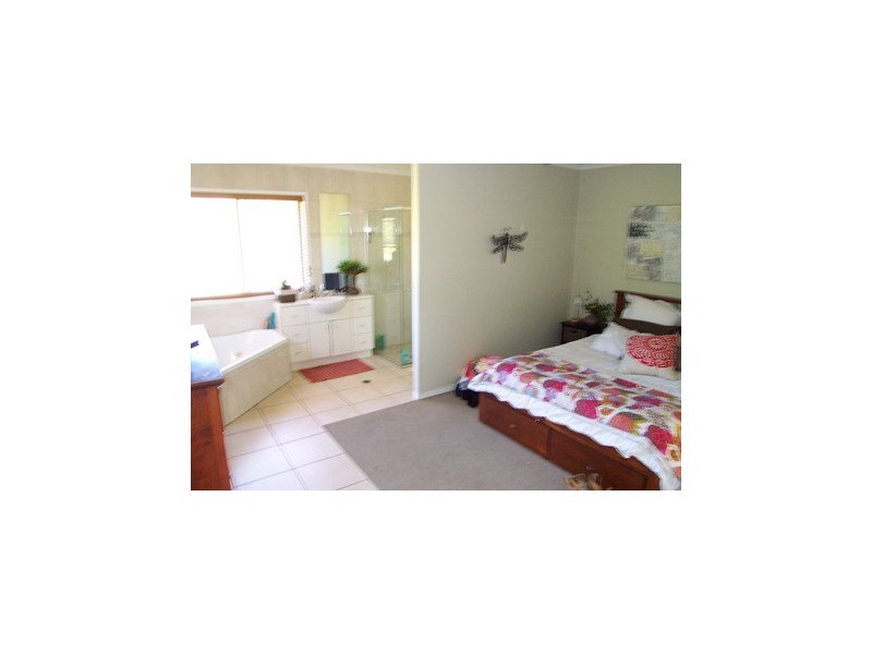 27 Limetree Lane, Pomona QLD 4568