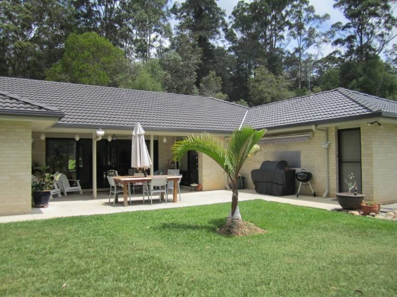 2 Belwood Place, Pomona QLD 4568