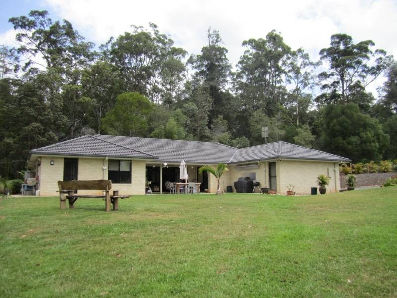 2 Belwood Place, Pomona QLD 4568