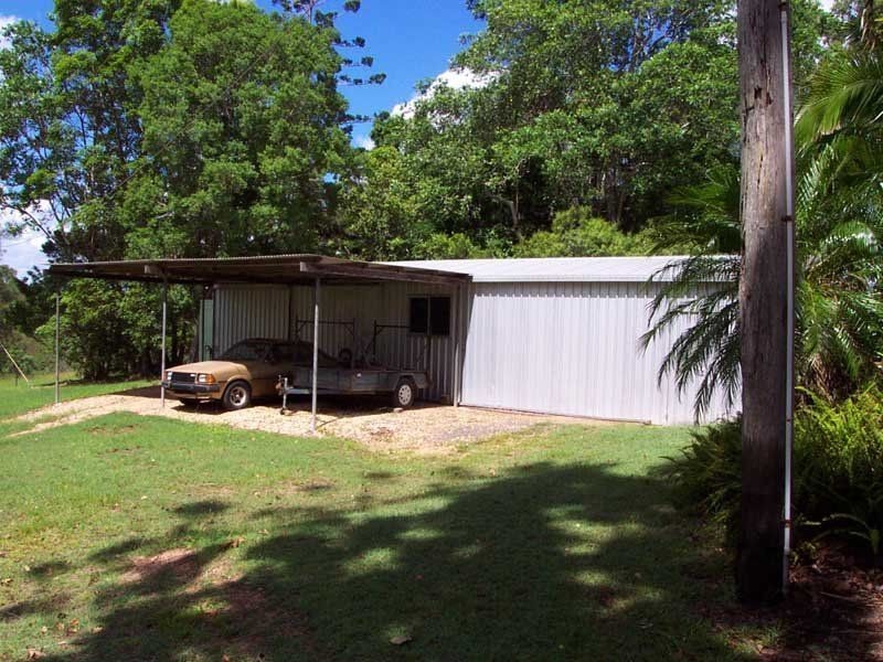 229 Traveston Road, Traveston QLD 4570