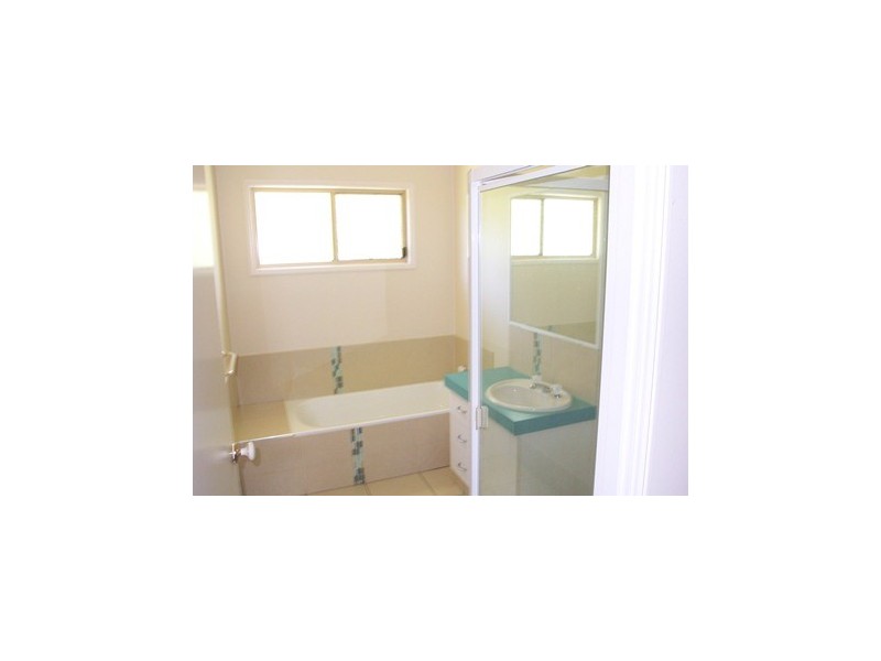 52 Queen Street, Cooran QLD 4569