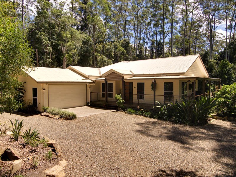 2 Palm Tree Court, Pomona QLD 4568