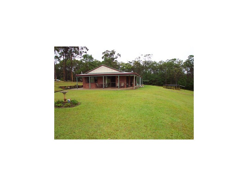 80 Hawk Road, Pomona QLD 4568