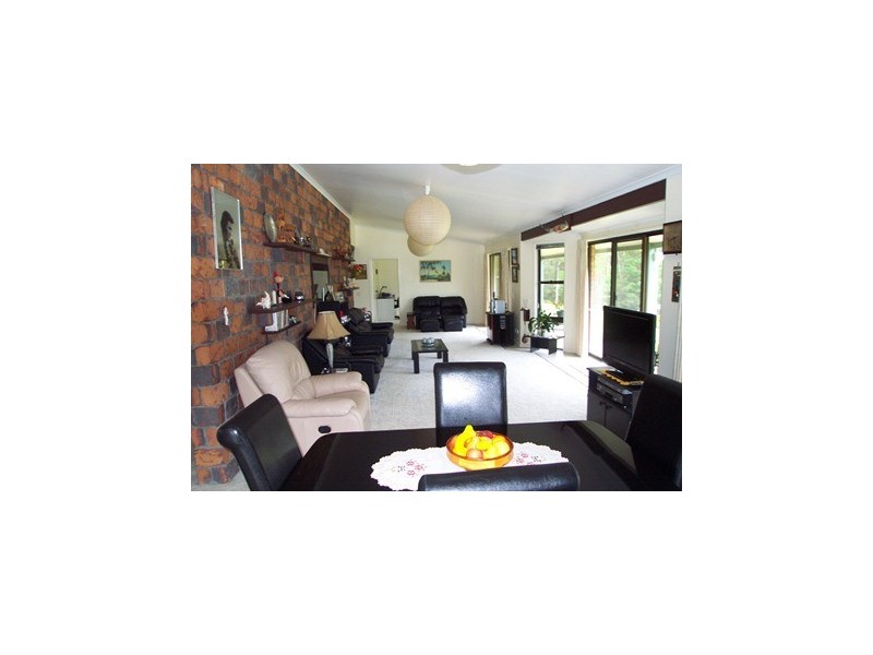 80 Hawk Road, Pomona QLD 4568