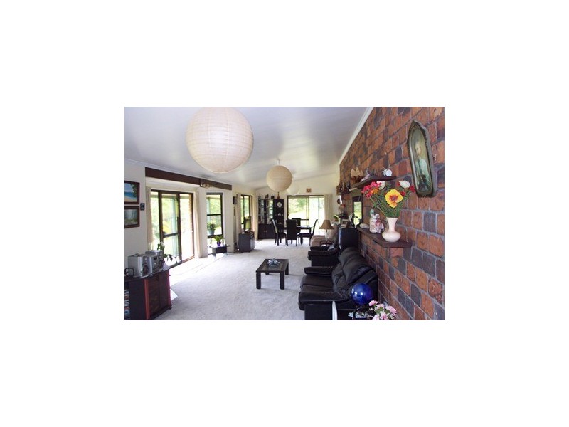 80 Hawk Road, Pomona QLD 4568