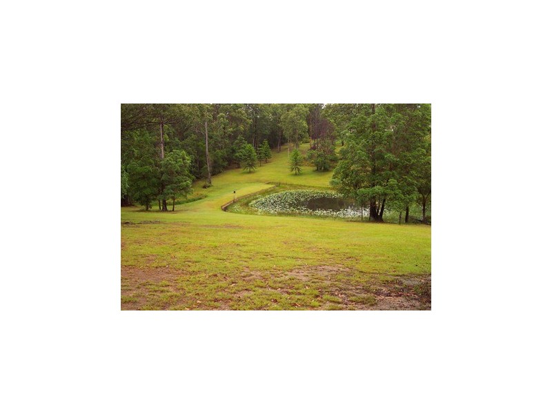 80 Hawk Road, Pomona QLD 4568