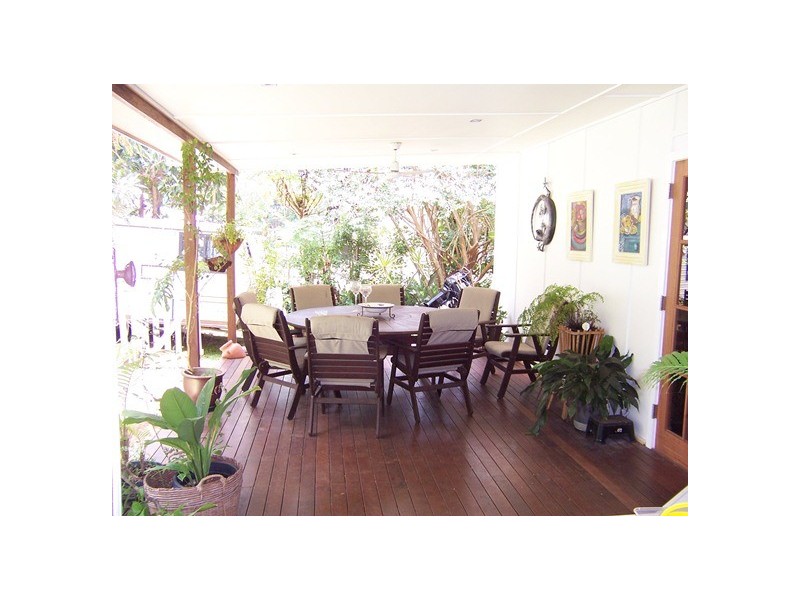 7 Railway Parade, Pomona QLD 4568