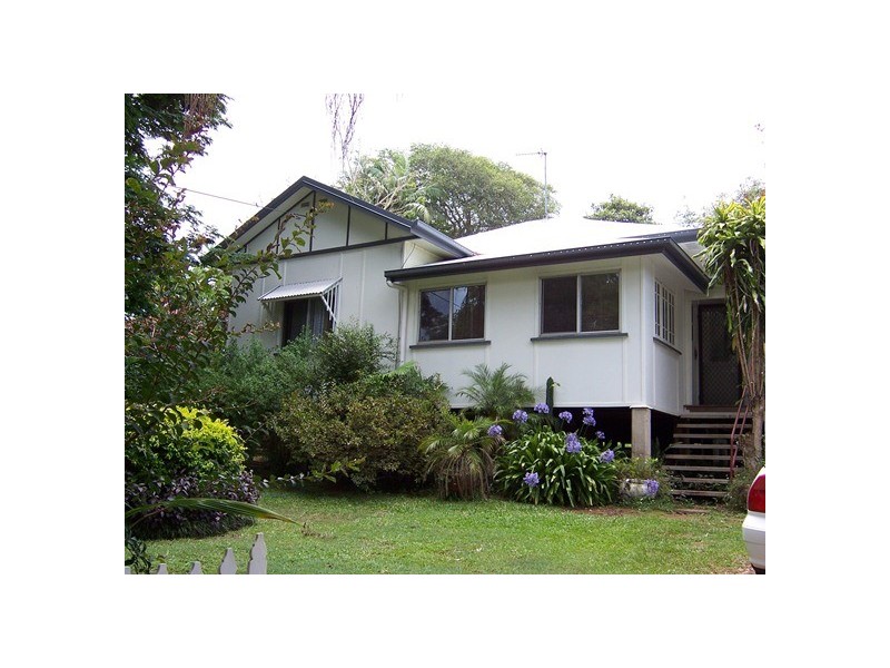 7 Railway Parade, Pomona QLD 4568