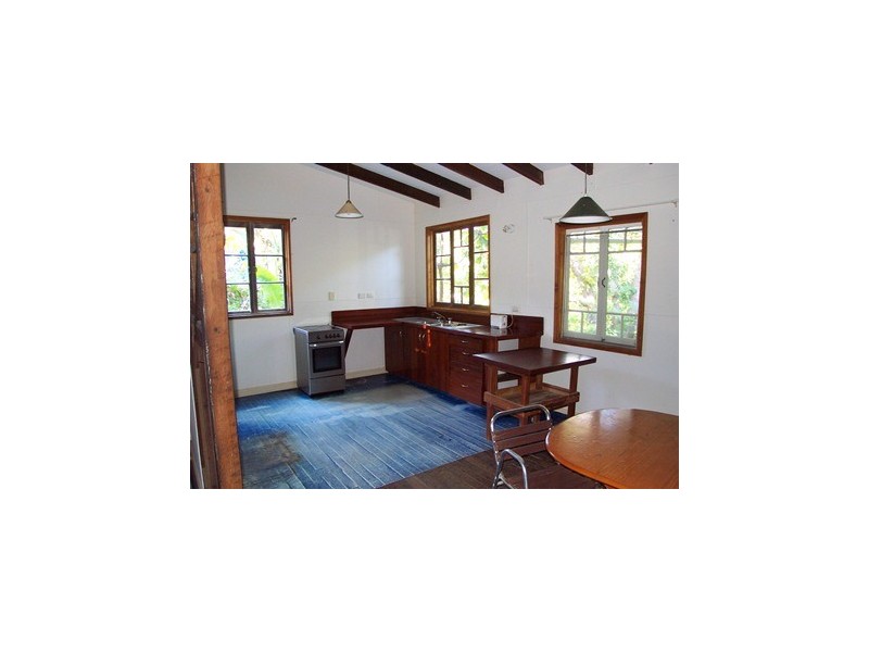 10 Palmer, Kin Kin QLD 4571