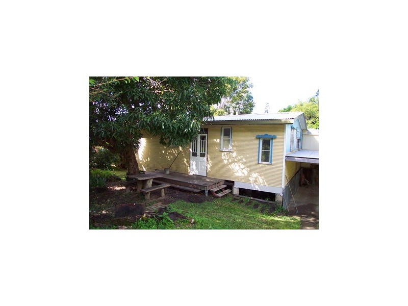 10 Palmer, Kin Kin QLD 4571