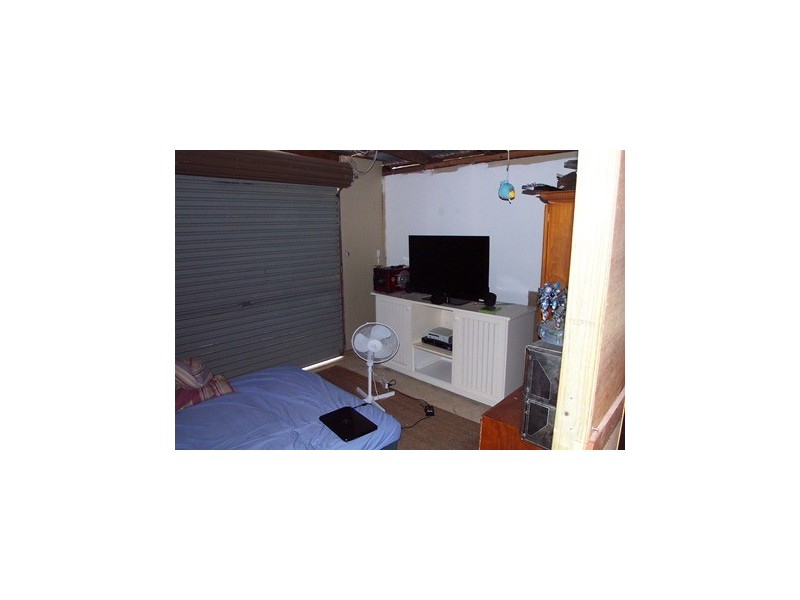 8 Pine Street, Pomona QLD 4568