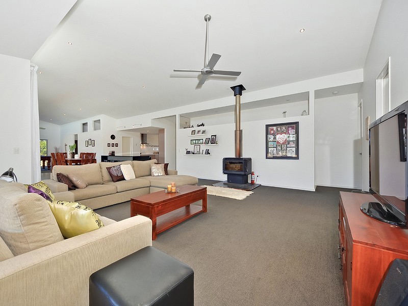 707 Kinmond Creek Road, Cootharaba QLD 4565