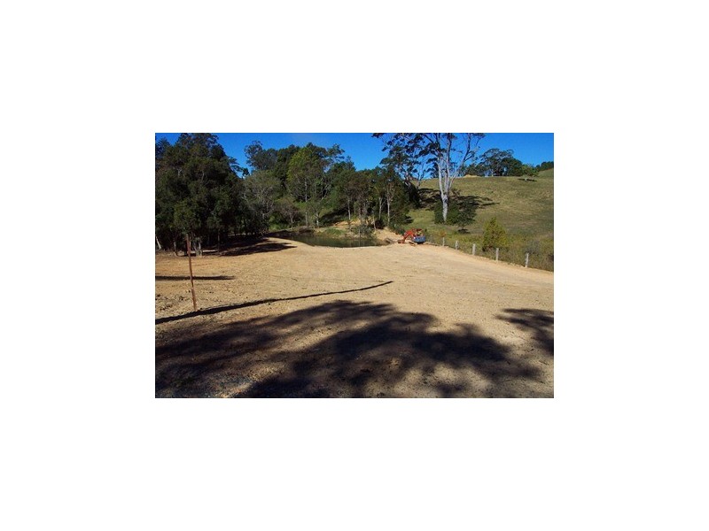 18 Palmer Street, Kin Kin QLD 4571