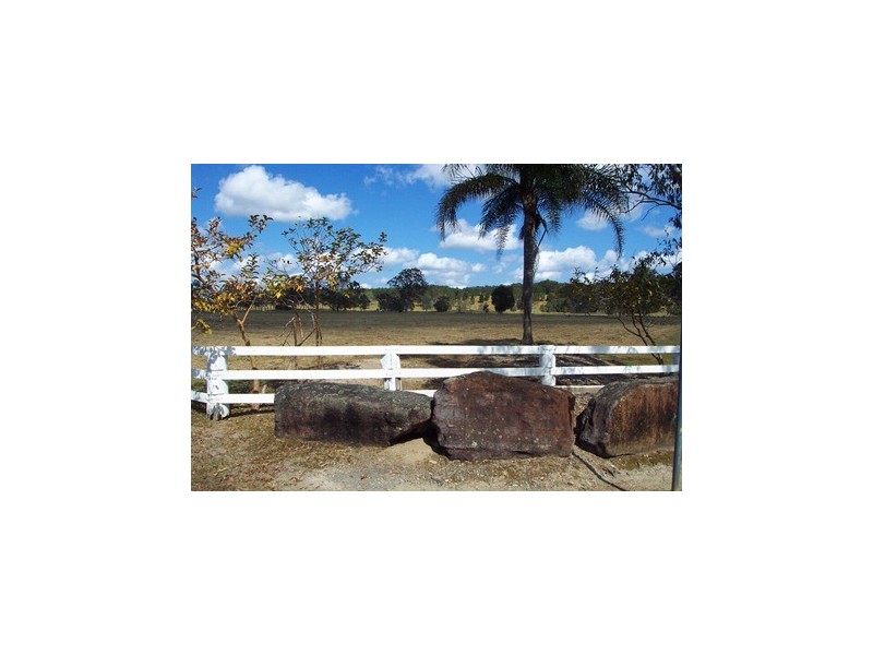 11 Buckley Road, Kin Kin QLD 4571