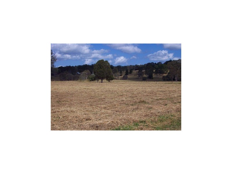 11 Buckley Road, Kin Kin QLD 4571