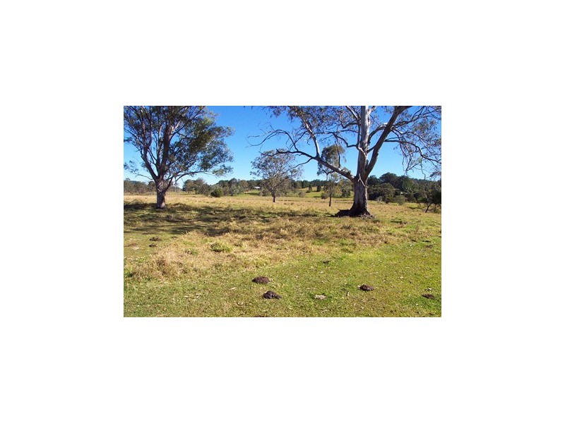 11 Buckley Road, Kin Kin QLD 4571