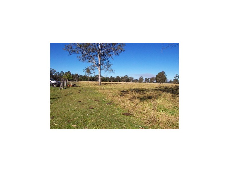 11 Buckley Road, Kin Kin QLD 4571