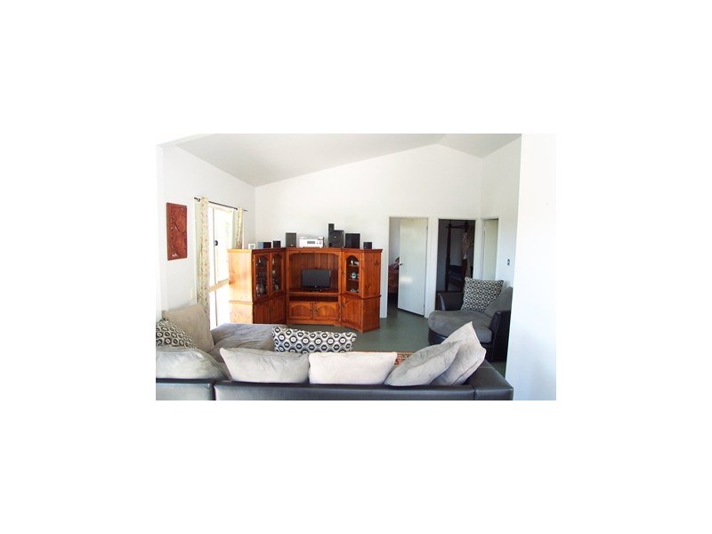 100 Schreibers Road, Cooran QLD 4569