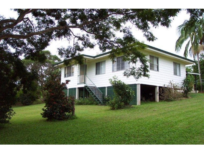 27 Pine Street, Pomona QLD 4568