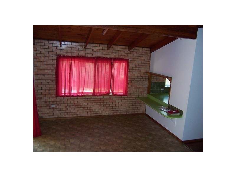 25 church, Pomona QLD 4568