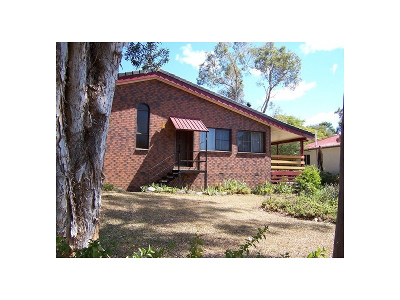 25 church, Pomona QLD 4568