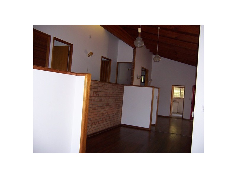 25 church, Pomona QLD 4568