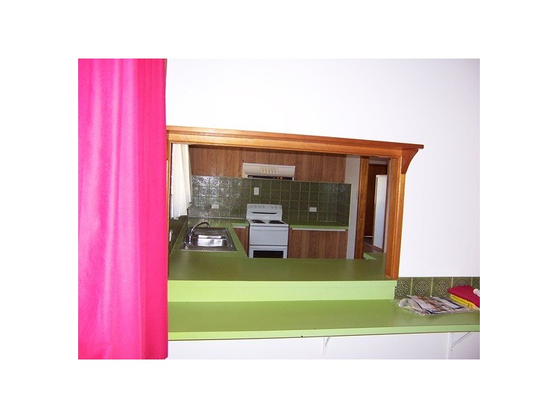 25 church, Pomona QLD 4568