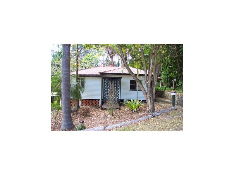 25 Charles Street, Cooran QLD 4569