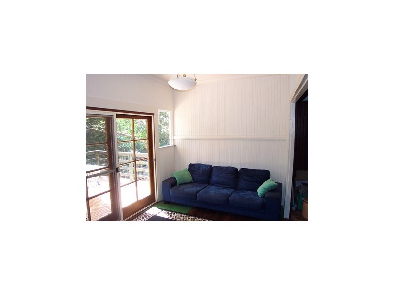 25 Charles Street, Cooran QLD 4569