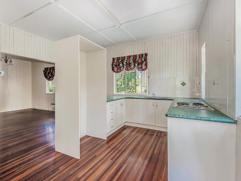 20 Mountain Street, Pomona QLD 4568