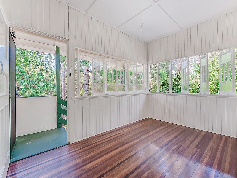 20 Mountain Street, Pomona QLD 4568