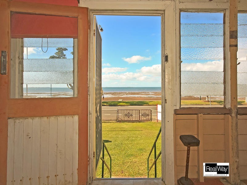 49 WATERLOO ESPLANADE, Wynnum QLD 4178