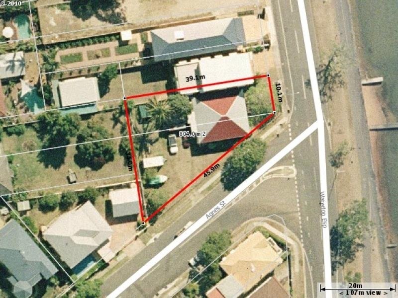 49 WATERLOO ESPLANADE, Wynnum QLD 4178