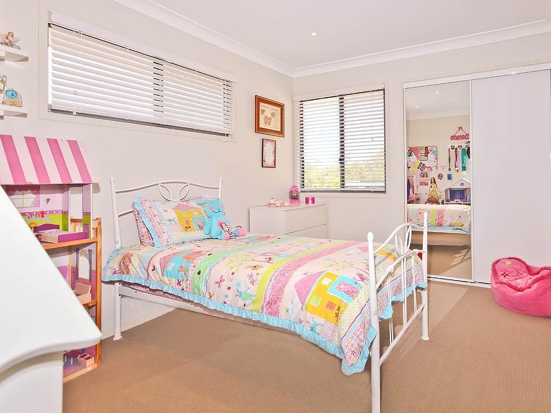 13 Tall Trees Circuit, Wakerley QLD 4154