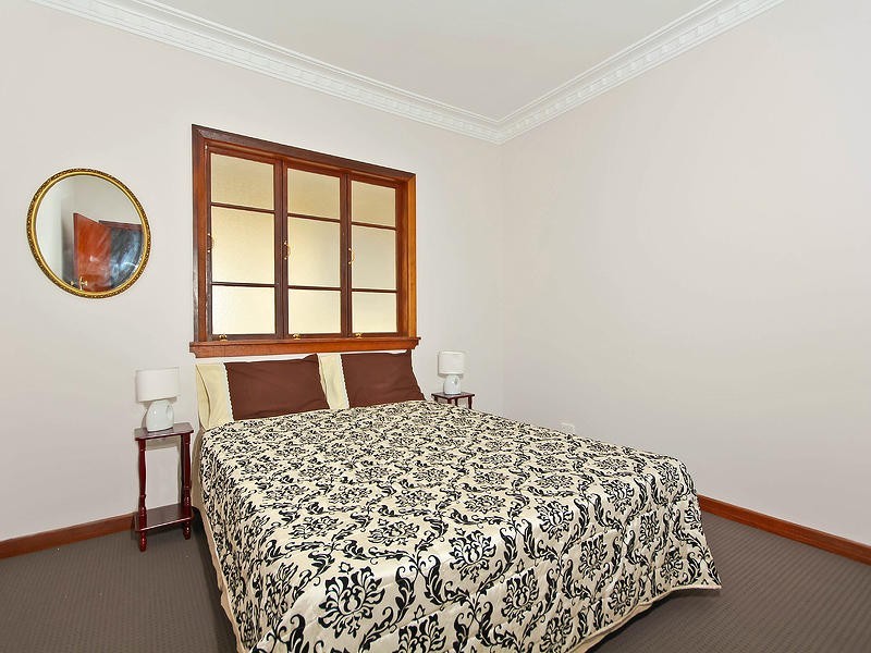 76 Whites Road, Manly West QLD 4179