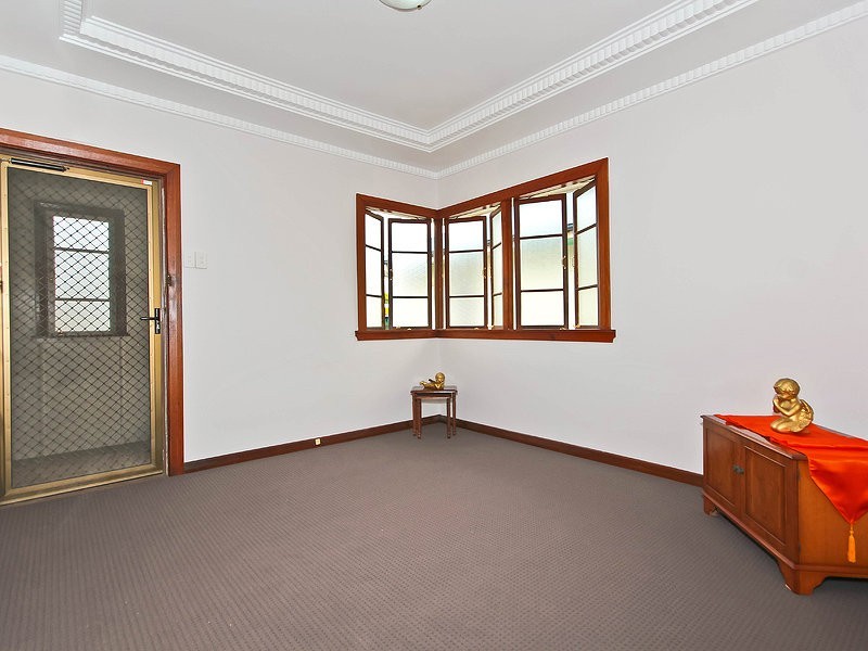 76 Whites Road, Manly West QLD 4179
