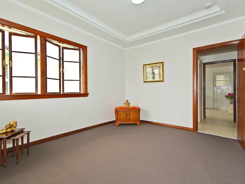 76 Whites Road, Manly West QLD 4179