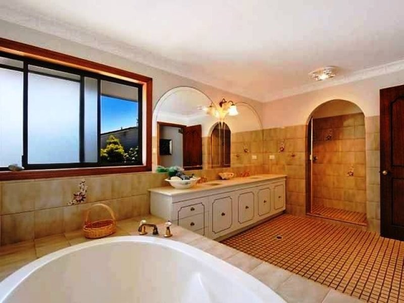 49 Sunrise Boulevard, Surfers Paradise QLD 4217