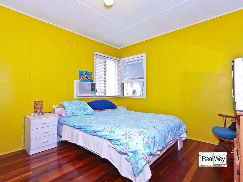 13 Florence Street, Wynnum QLD 4178