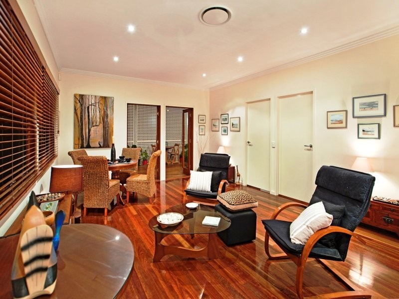 16 Summit Place, Wynnum West QLD 4178