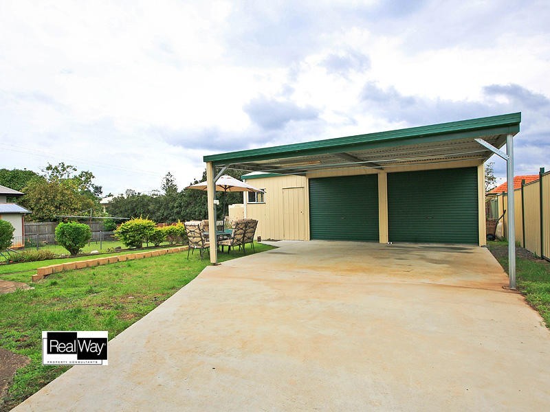 10 Berrimilla Street, Manly West QLD 4179
