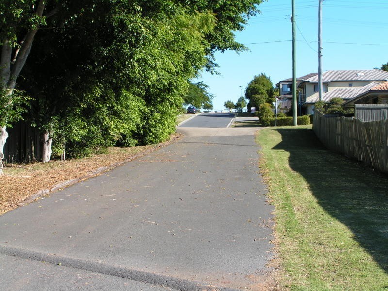 73 New Lindum Road, Wynnum West QLD 4178