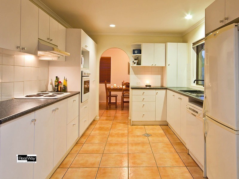 26 Catamaran Street, Manly West QLD 4179