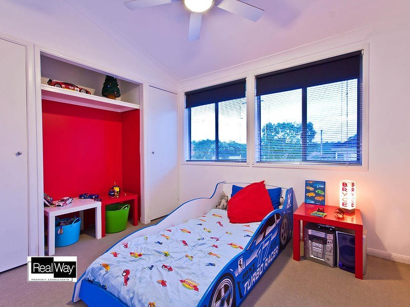 79 Richard Street, Lota QLD 4179