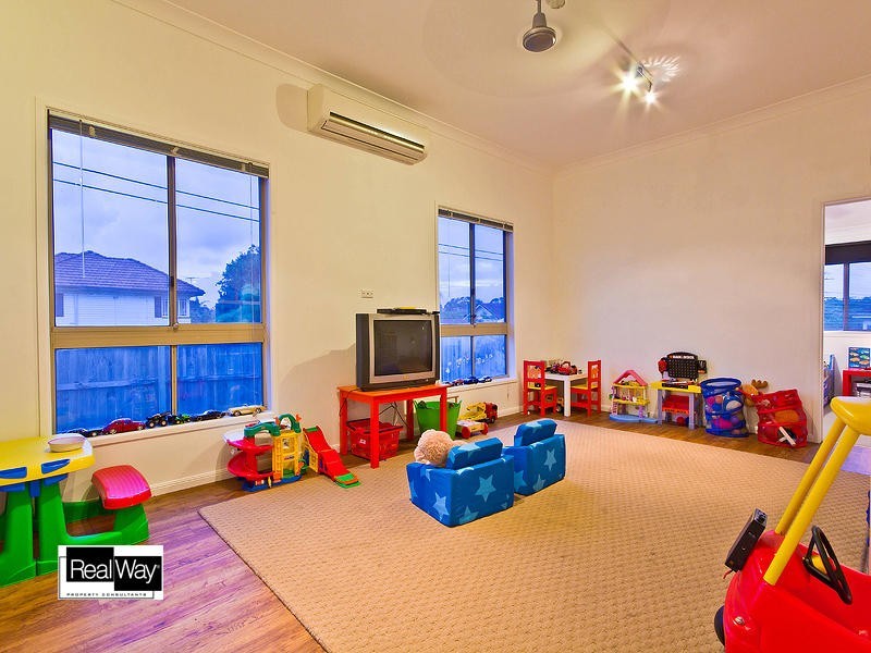 79 Richard Street, Lota QLD 4179