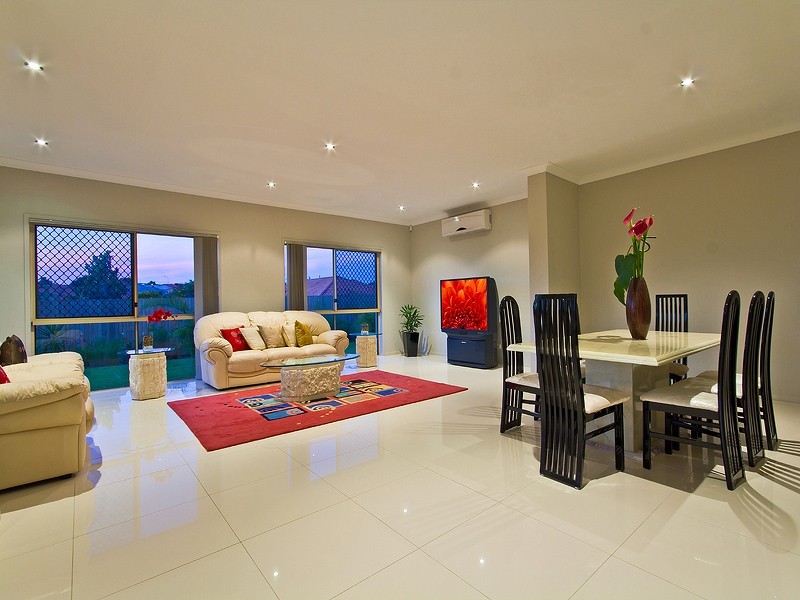 Parkinson QLD 4115